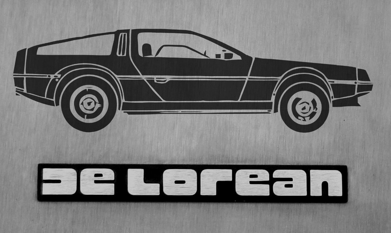 Illustration for article titled DeLoreans, Light Cycles and Landspeeders: Gorgeous Fan Art of Science Fiction's Coolest Rides